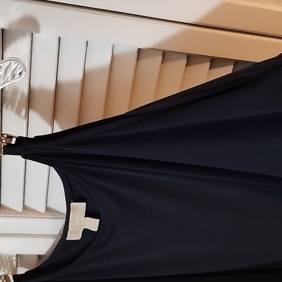 Michael Kors Cold Shoulder With Gold Chain Strap. 3/4 Sleeves. Size L - Picture 3 of 14